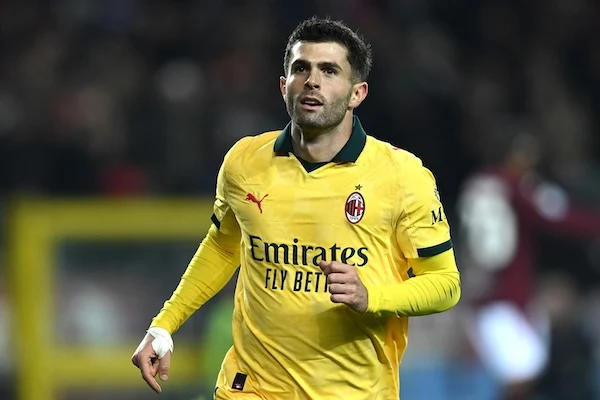 Il Milan rimonta due gol al Torino (2 3), vince e raggiunge il Napoli in testa alla classifica. Pulisic entra e fa doppietta Il Milan rimonta due gol al Torino (2 3), vince e raggiunge il Napoli in testa alla classifica. Pulisic entra e fa doppietta