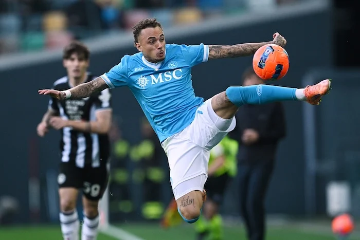 napoli non 232 solo colpa dell8217emergenza mancano utilit224 e personalit224 repubblica da Ilnapolista.it napoli non 232 solo colpa dell8217emergenza mancano utilit224 e personalit224 repubblica