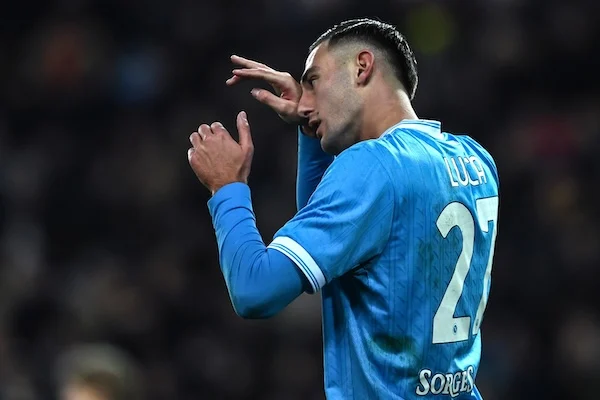 Il Napoli ha una personalità precaria, Conte dice che non sa andare di bolina. Che vento ci sarà a Riad? (Gazzetta) Il Napoli ha una personalità precaria, Conte dice che non sa andare di bolina. Che vento ci sarà a Riad? (Gazzetta)