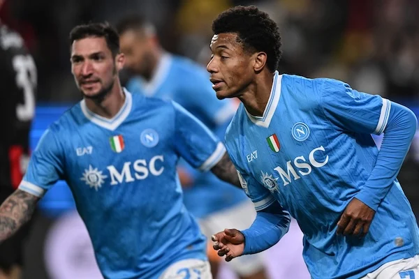 Conte e la variante Politano