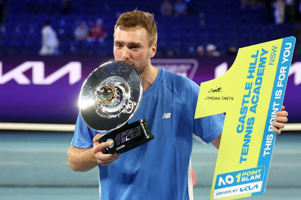 Chi è Jordan Smith il maestro di Sydney che ha vinto mezzo milione di euro (anche) grazie a Sinner
