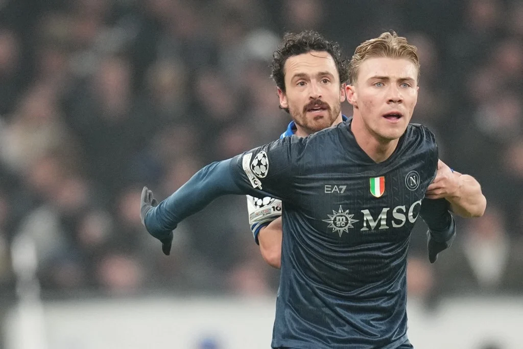 Il Napoli butta via partita e Champions, squadra che mentalmente è lontana parente di quella che ha vinto lo scudetto