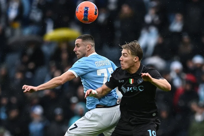 Il Napoli domina la Lazio, quasi un affronto a quella che era stata la «Grande Bel­lezza» del sar­ri­smo napo­le­tano