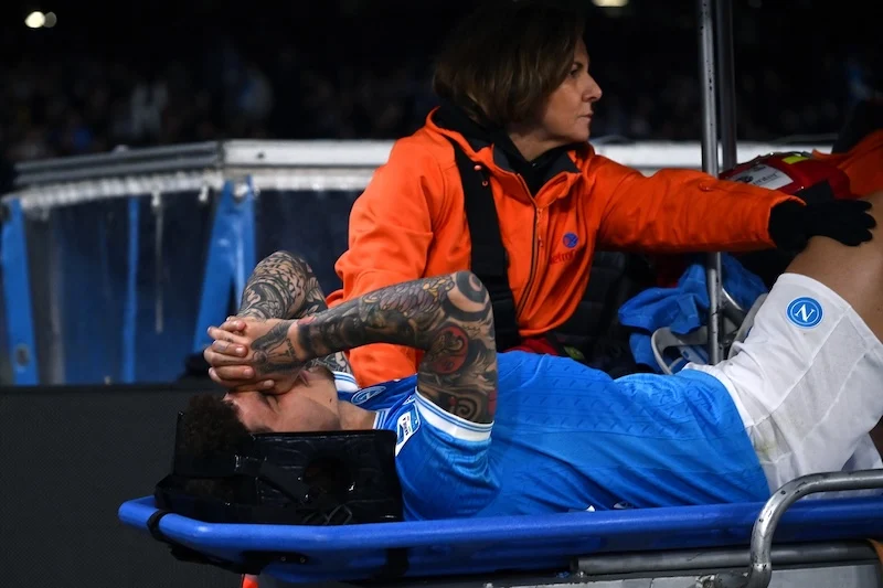 Il Napoli non prenderà un sostituto di Di Lorenzo, vanno avanti le trattative per l’ala (Pedullà) Il Napoli non prenderà un sostituto di Di Lorenzo, vanno avanti le trattative per l’ala (Pedullà)