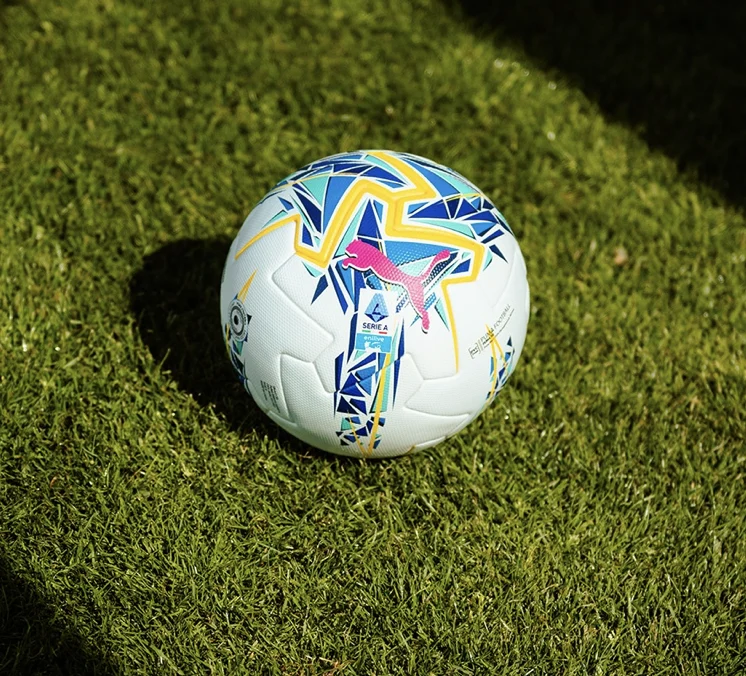 Foto Istagram Lega Serie A, pallone bianco