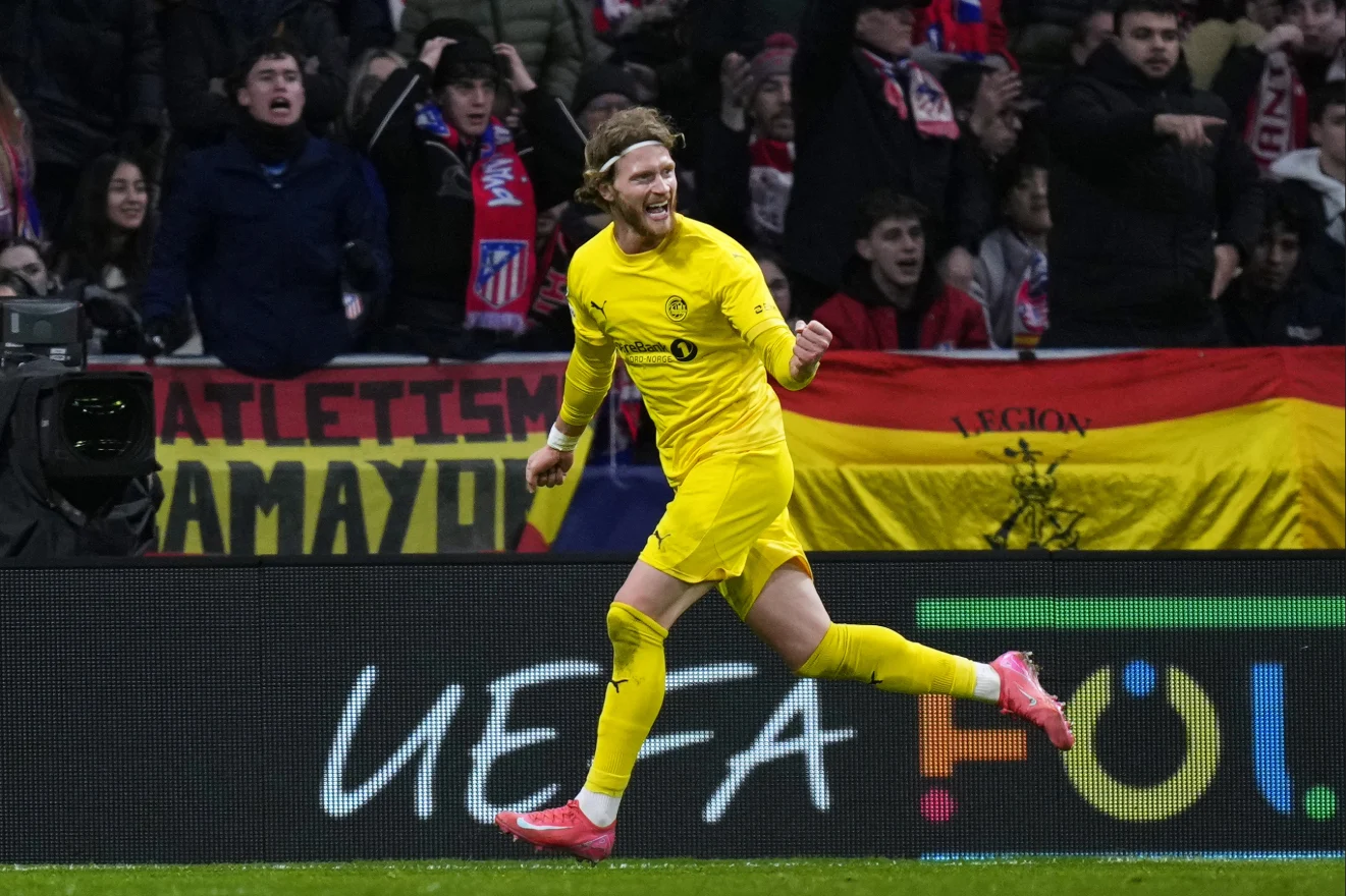 È nata la “Høgh mania”, mezza Europa vuole l’attaccante del Bodo Glimt a segno contro City e Inter (Sportsboom)