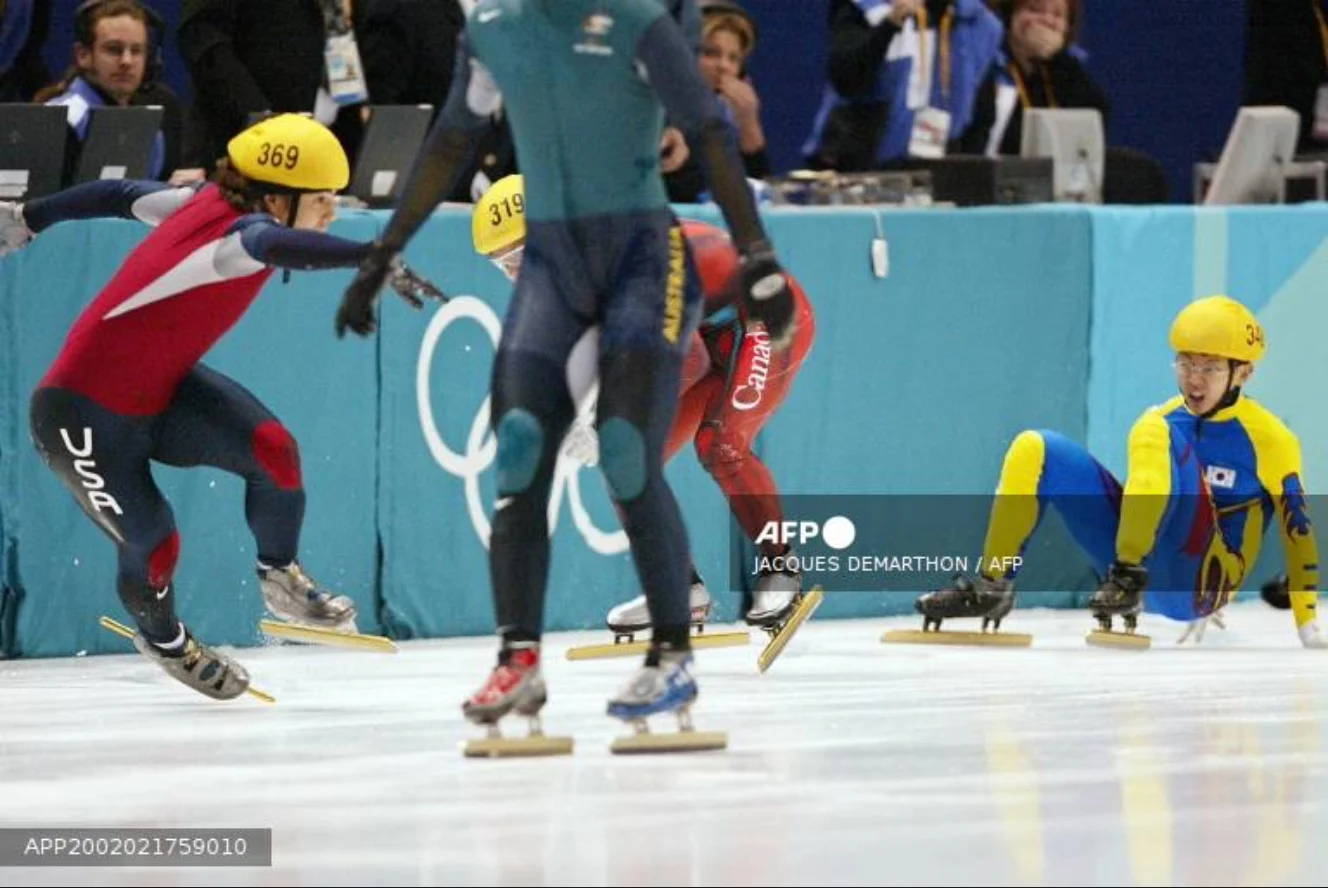 vincenzo italiano 232 lo steven bradbury del napoli cadono tutti e lui vince l8217oro da Ilnapolista.it vincenzo italiano 232 lo steven bradbury del napoli cadono tutti e lui vince l8217oro