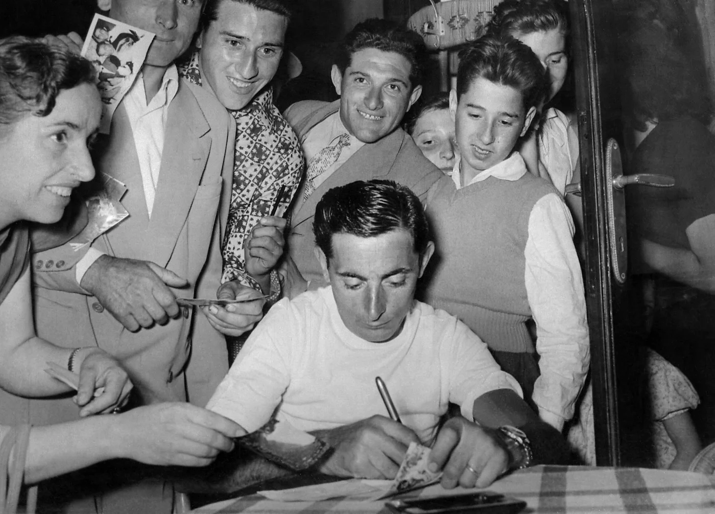 la storia di biagio cavanna il mago massaggiatore cieco di fausto coppi da Ilnapolista.it la storia di biagio cavanna il mago massaggiatore cieco di fausto coppi