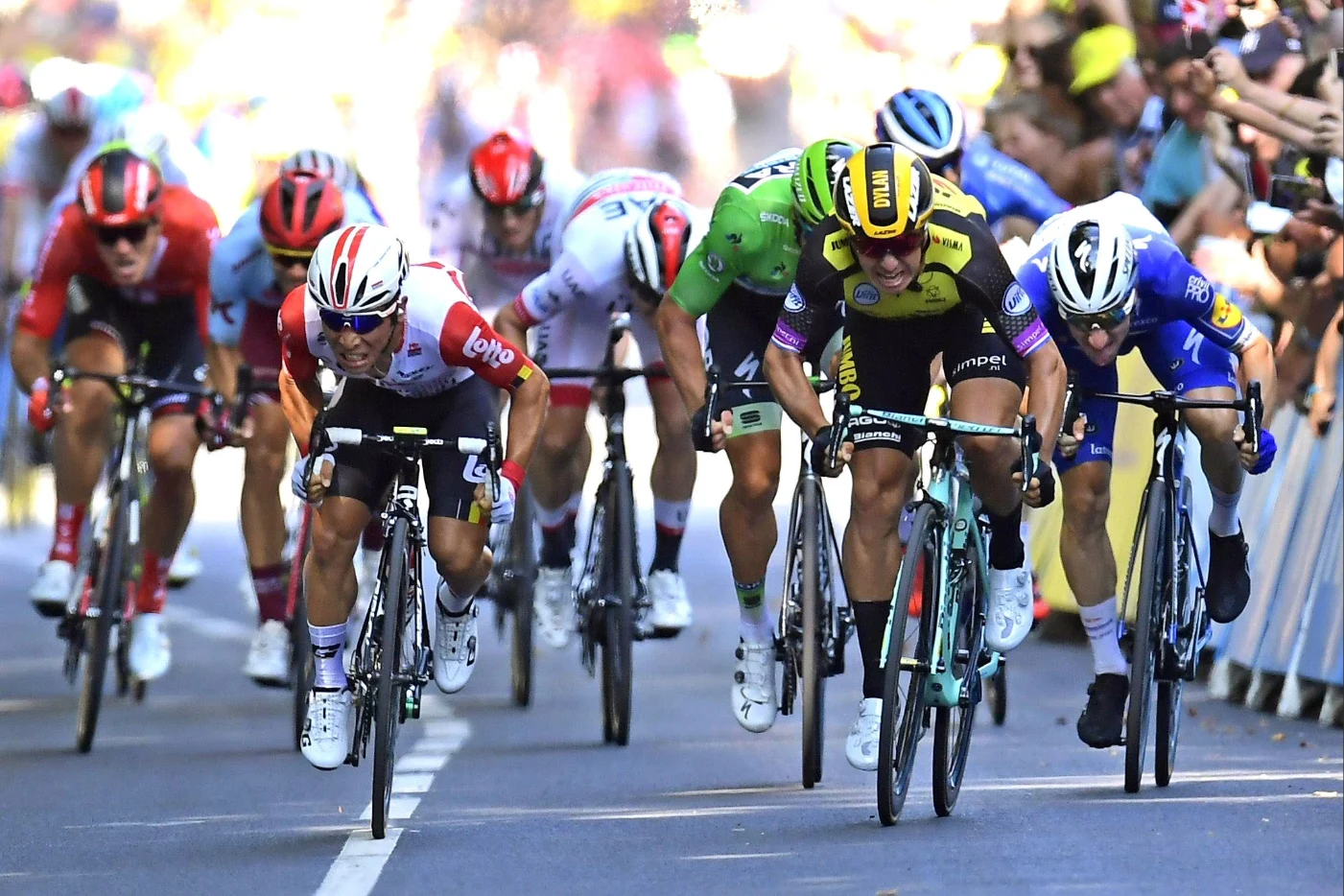 se non sei disposto a morire non puoi vincere il ciclismo 232 diventato uno sport estremo da Ilnapolista.it se non sei disposto a morire non puoi vincere il ciclismo 232 diventato uno sport estremo