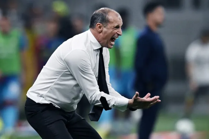 Massimiliano Allegri allenatore italiano che si arrabbia
