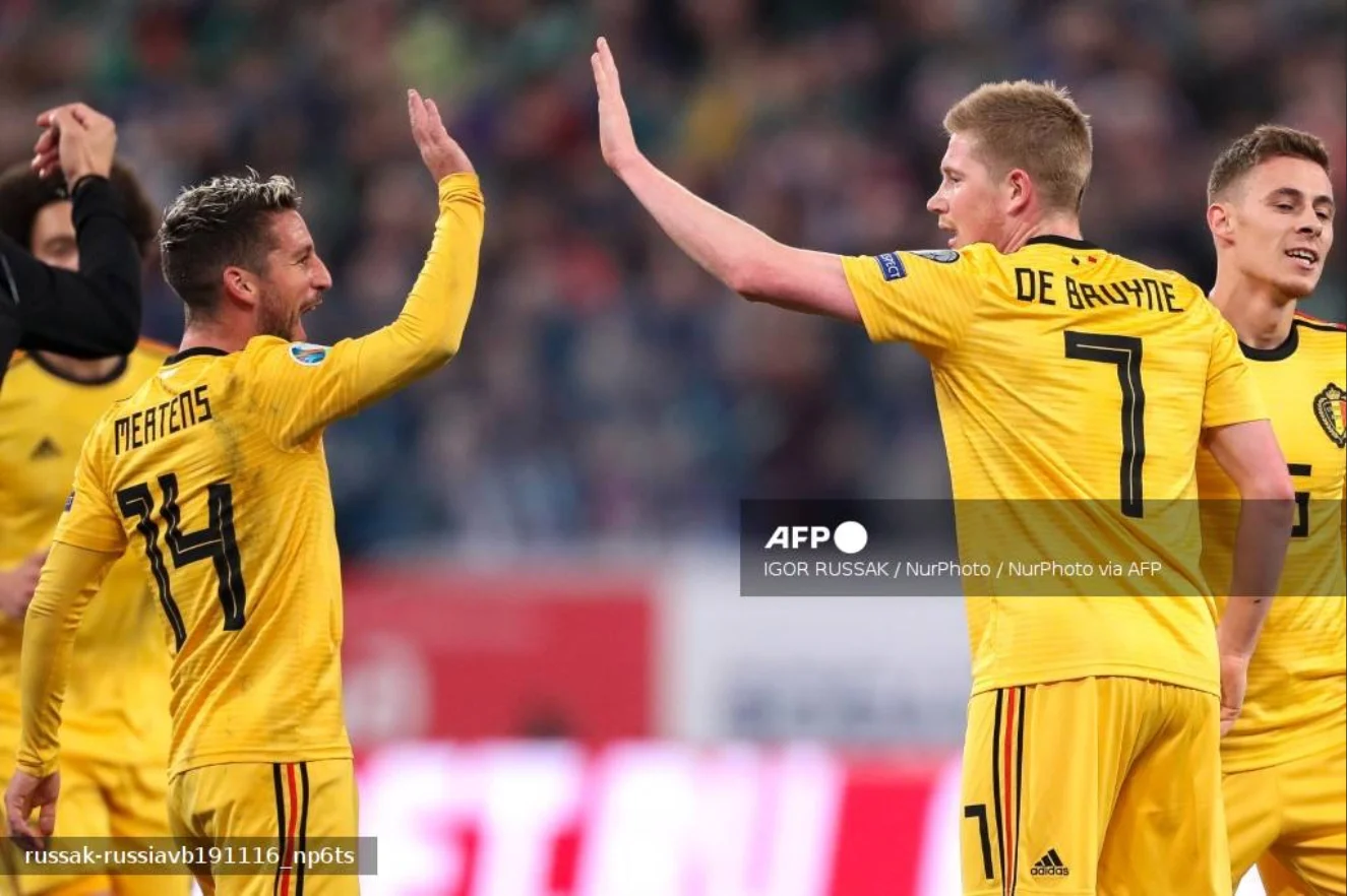 mertens de bruyne fossi in lui resterei a napoli passare da manchester a napoli ti cambia la vita da Ilnapolista.it mertens de bruyne fossi in lui resterei a napoli passare da manchester a napoli ti cambia la vita