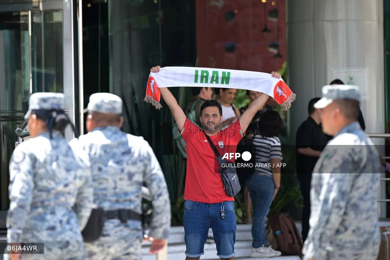 ok gordon gekko ma nemmeno gli americani spendono 300 dollari per vedere iran nuova zelanda da Ilnapolista.it ok gordon gekko ma nemmeno gli americani spendono 300 dollari per vedere iran nuova zelanda