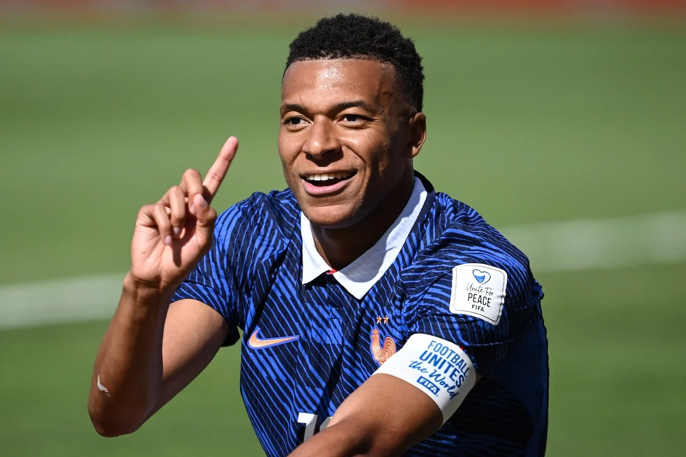 il mondiale del razzismo 232 la fifa a fotografare l8217impennata degli abusi mentre infantino posa con trump da Ilnapolista.it il mondiale del razzismo 232 la fifa a fotografare l8217impennata degli abusi mentre infantino posa con trump
