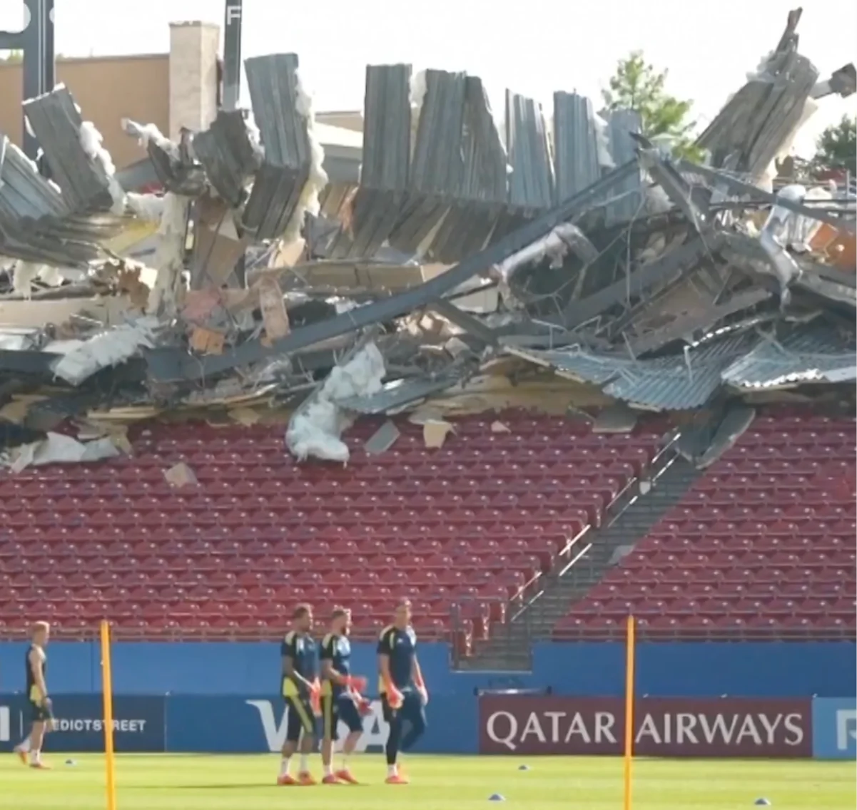 La Svezia ai Mondiali si allena in uno stadio in demolizione: “Cosa diavolo è successo?”