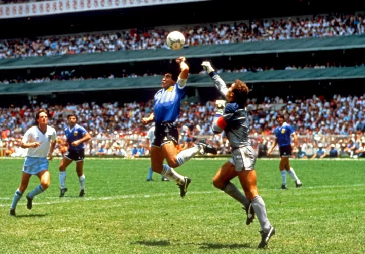 Maradona la mano De Dios