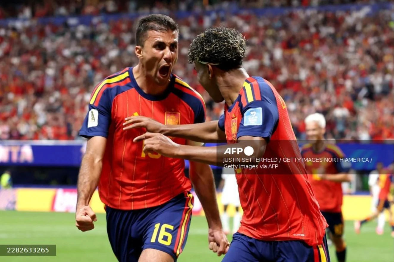 Per As, Rodri e Yamal si contendono il Pallone d’oro (merita mooooolto di più Rodri)