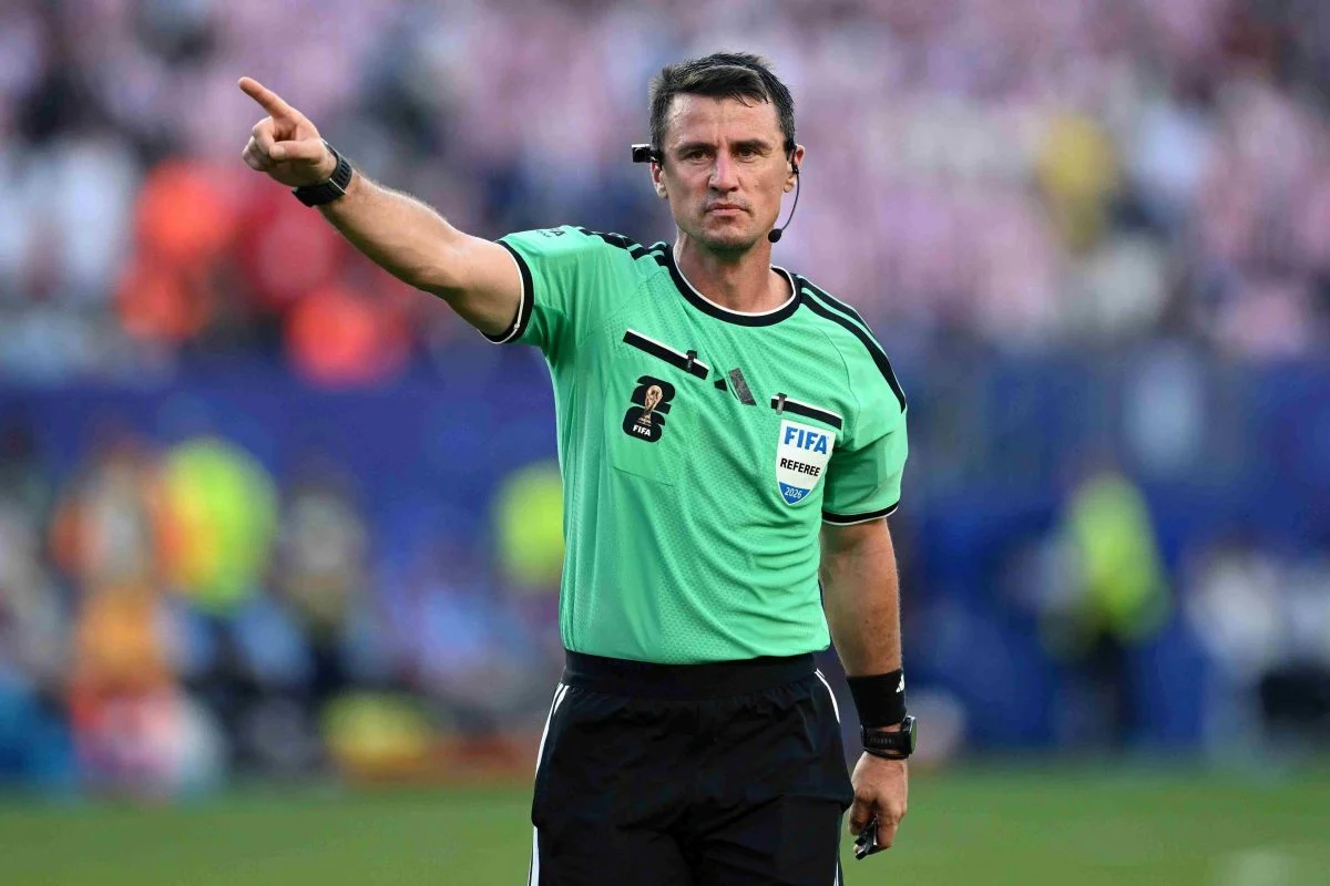 mondiali l8217arbitro uzbeko tantashev entra nella storia in francia voto 1 fa correre il gioco ma 232 contraddittorio da Ilnapolista.it mondiali l8217arbitro uzbeko tantashev entra nella storia in francia voto 1 fa correre il gioco ma 232 contraddittorio