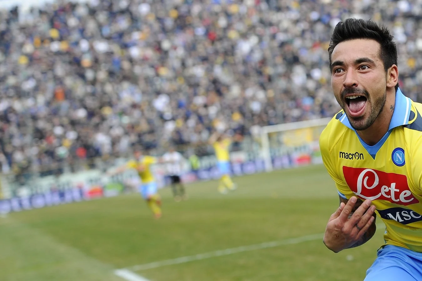 il pocho lavezzi 232 stata la cura alla miseria calcistica di napoli da Ilnapolista.it il pocho lavezzi 232 stata la cura alla miseria calcistica di napoli