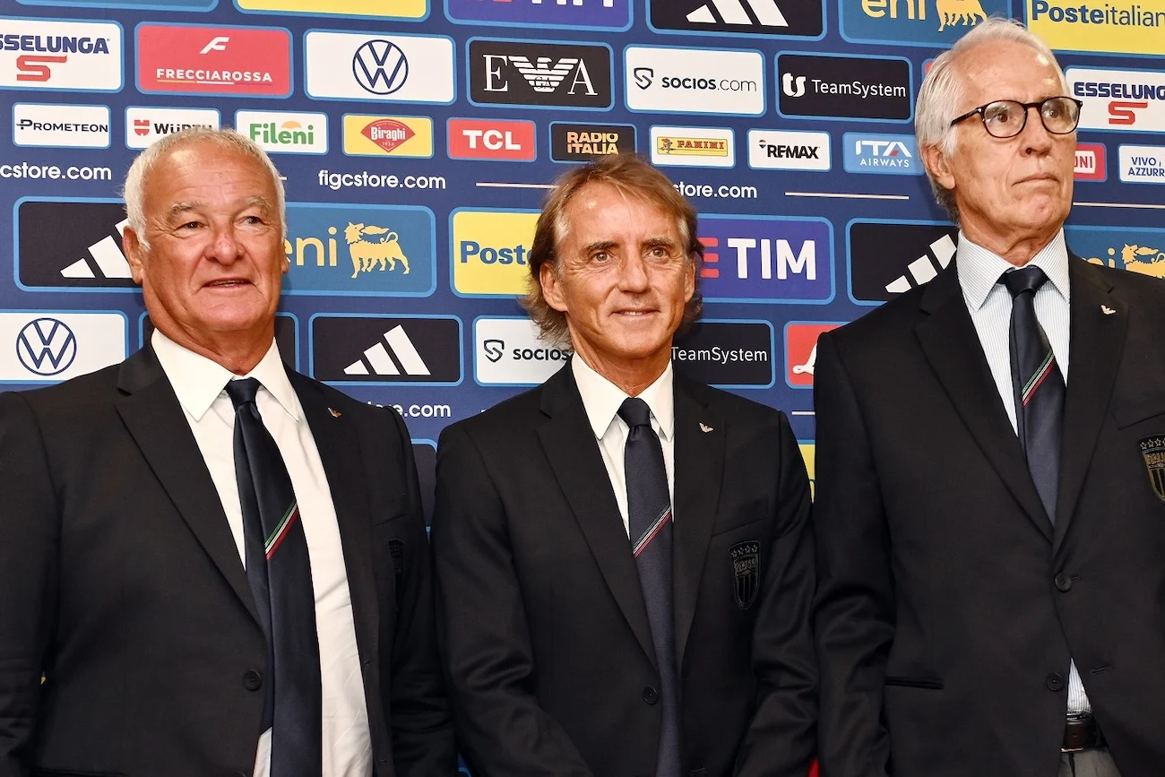 mancini ovviamente difende malag242 quando si lavora ci vuole stabilit224 un messaggio ad abodi e bonfiglio da Ilnapolista.it mancini ovviamente difende malag242 quando si lavora ci vuole stabilit224 un messaggio ad abodi e bonfiglio