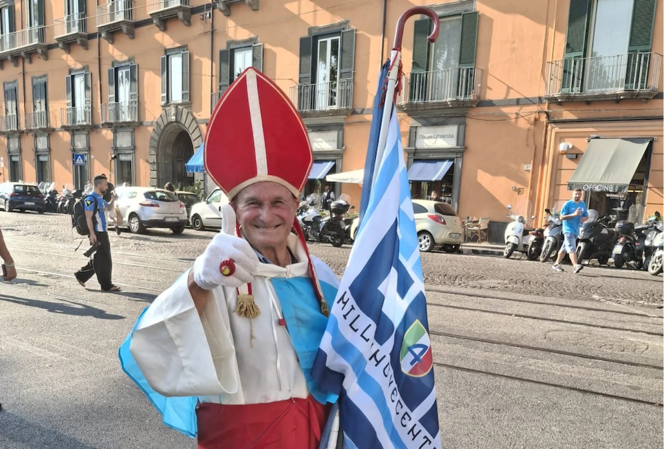 Auguri Napoli, cento anni della nostra vita