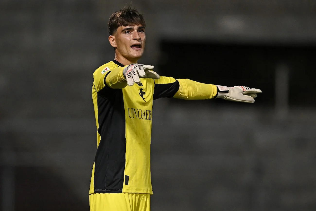 Giovani talenti crescono: Nunziante il 19enne portiere foggiano. Bucchi gli ha affidato la porta dell’Arezzo