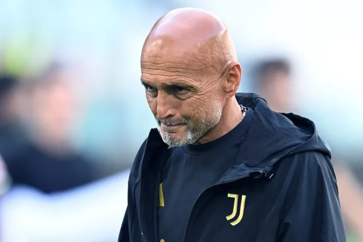 Luciano Spalletti pensieroso