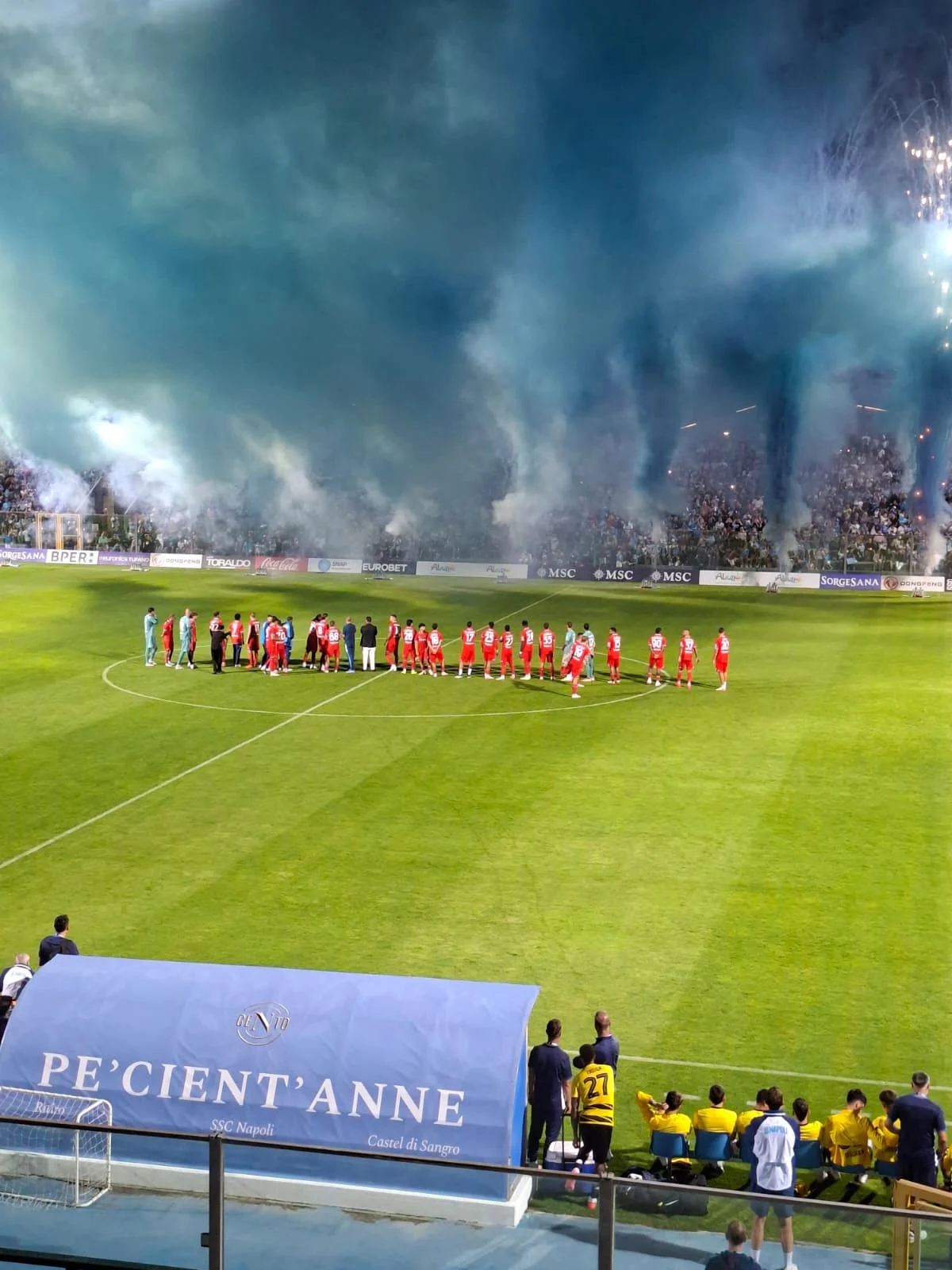 Napoli-Aris Salonicco 6-2, show azzurro con doppiette di De Bruyne e Lucca. Rileggi qui la partita.