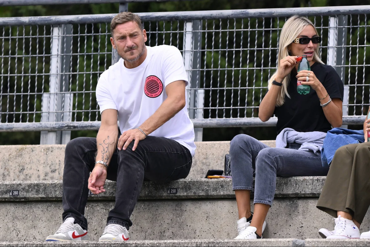 Totti rivela perché il figlio Cristian ha lasciato il calcio a 19 anni: “Ha avuto un problema alla testa, non passava tutto il liquido al cervello”
