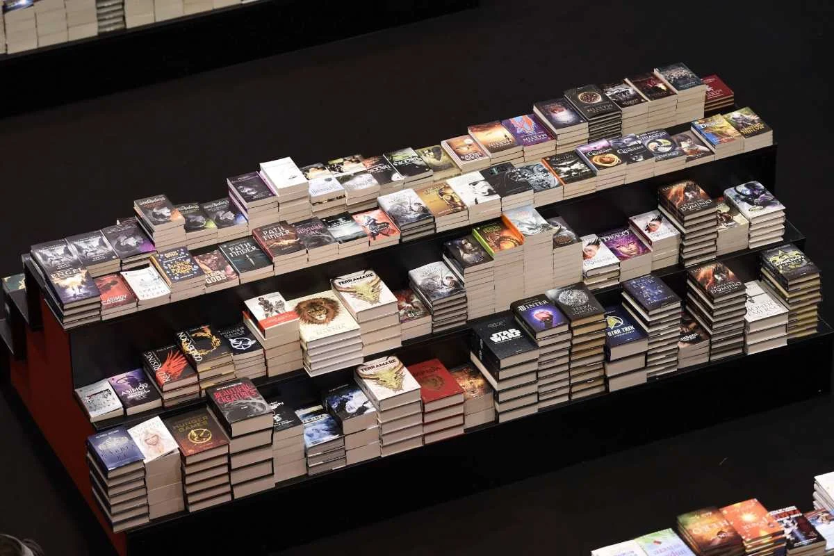 Tolstoj in cima alle classifiche di vendita dei libri, in Brasile. Per merito di un calciatore