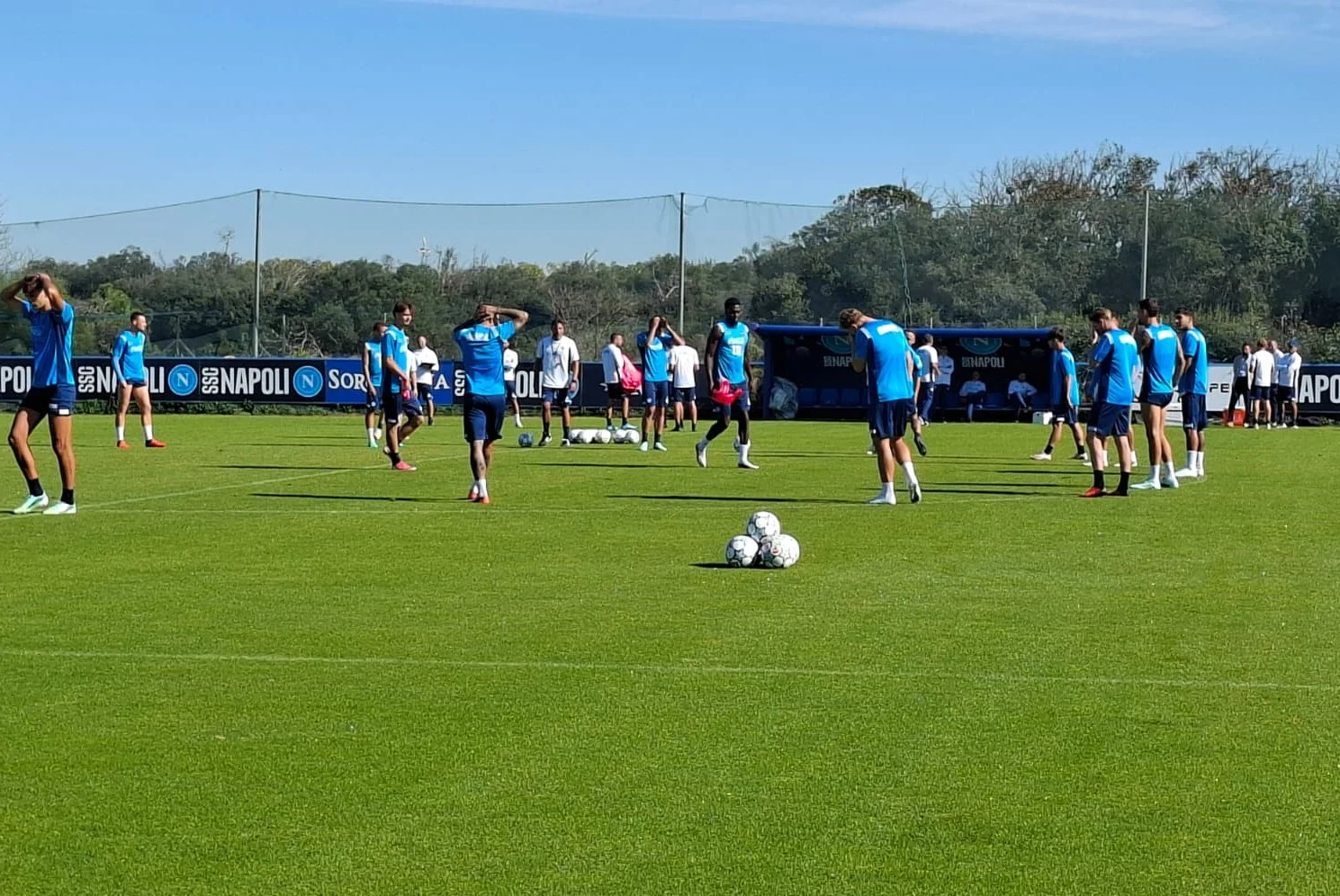 napoli allegri 232 guarito all8217allenamento con manna lungo colloquio tra manna e landucci da Ilnapolista.it napoli allegri 232 guarito all8217allenamento con manna lungo colloquio tra manna e landucci