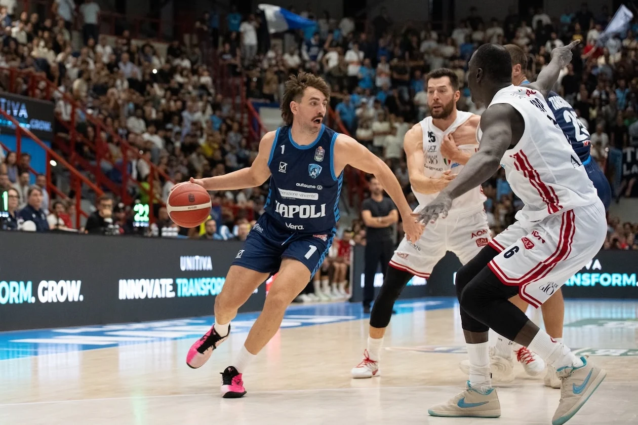 napoli basket perde in casa contro milano prima sconfitta stagionale 82 98 da Ilnapolista.it napoli basket perde in casa contro milano prima sconfitta stagionale 82 98