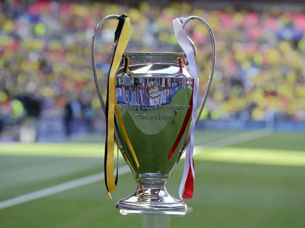 La rivoluzione della Champions è ufficiale: quattro squadre ai gironi anche per l’Italia (dal 2018) La rivoluzione della Champions è ufficiale: quattro squadre ai gironi anche per l’Italia (dal 2018)