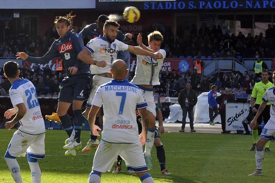 Il taccuino di Benitez / L’interpretazione oggi male. Morgan direbbe: per me è no. Hamsik? Non credo ai fischi d’amore Il taccuino di Benitez / L’interpretazione oggi male. Morgan direbbe: per me è no. Hamsik? Non credo ai fischi d’amore