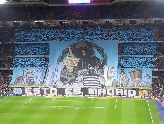 Lo scontro tra il presidente del Real Madrid e gli ultrà Lo scontro tra il presidente del Real Madrid e gli ultrà