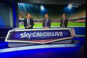 Il dilemma di Sky: il prossimo campionato sarà più dura la vita di Sarri o di Ranieri? item-thumbnail