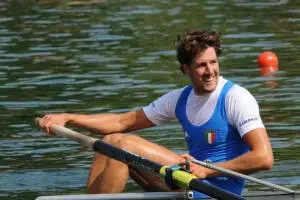 Canottaggio, il “4 senza” campano conquista Londra ma è ignorato in Italia item-thumbnail