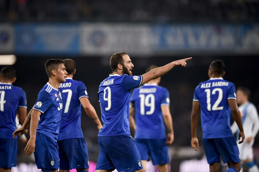 Higuain, Es tu culpa col tutore Higuain, Es tu culpa col tutore