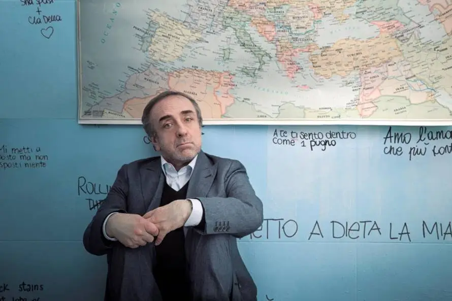 Silvio Orlando: “I genitori riversano nei figli le loro aspettative e non ammettono i loro limiti” Silvio Orlando: “I genitori riversano nei figli le loro aspettative e non ammettono i loro limiti”