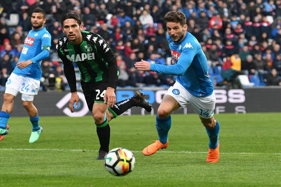 Quando il Napoli non è al top, diventa limitato e ripetitivo Quando il Napoli non è al top, diventa limitato e ripetitivo