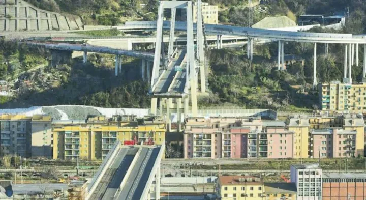Ponte Morandi. Tra gli otto motivi per cui è stato scelto il progetto di Piano c’è l’avversione agli stralli Ponte Morandi. Tra gli otto motivi per cui è stato scelto il progetto di Piano c’è l’avversione agli stralli