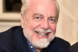 De Laurentiis scaramantico: oggi niente partita al San Paolo item-thumbnail