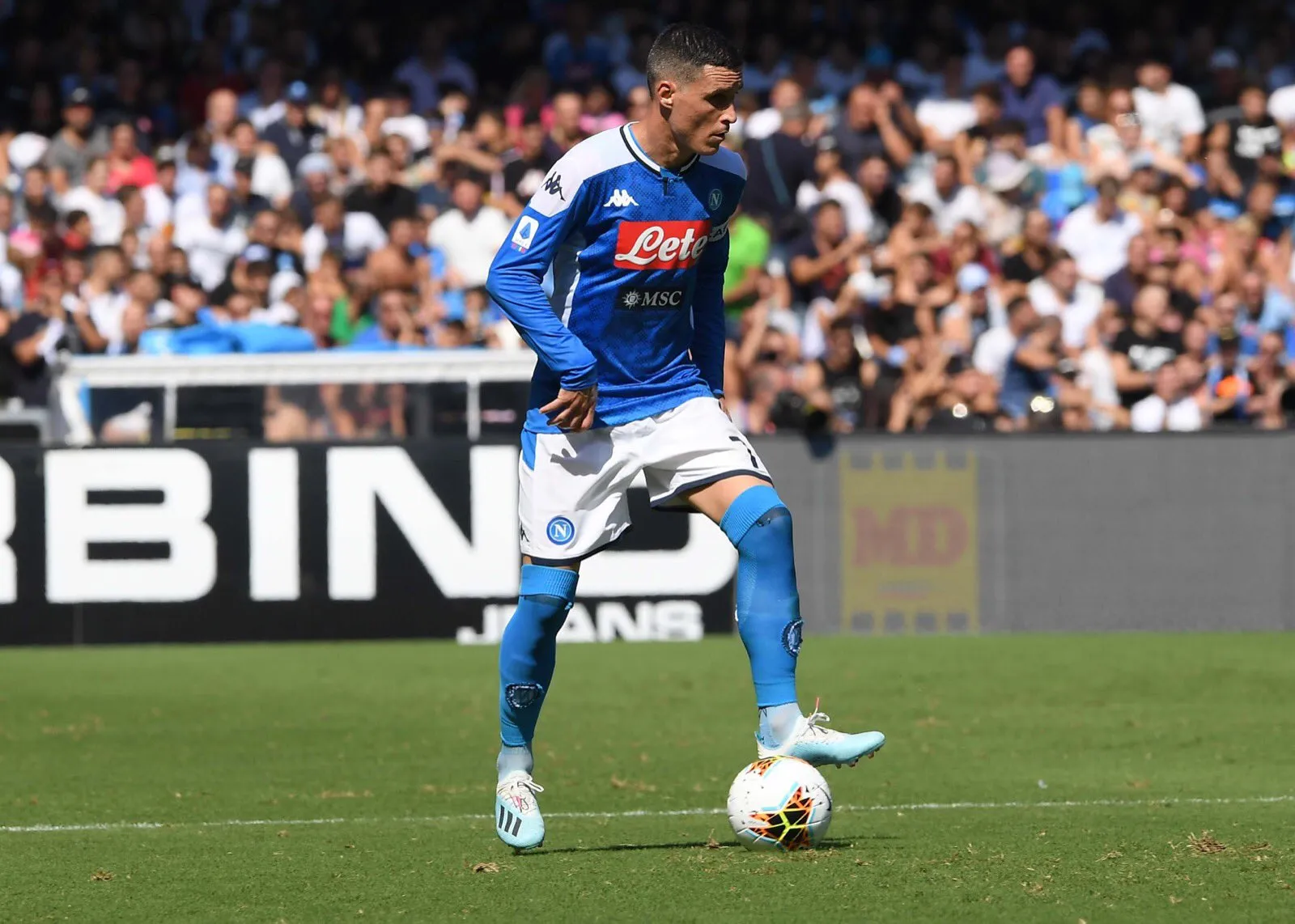 I due volti del Napoli che vince ma nel finale soffre decisamente troppo: 2-1 al Brescia I due volti del Napoli che vince ma nel finale soffre decisamente troppo: 2-1 al Brescia