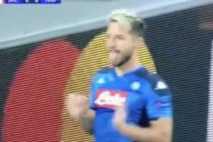 Mertens fa 115 e raggiunge Maradona item-thumbnail