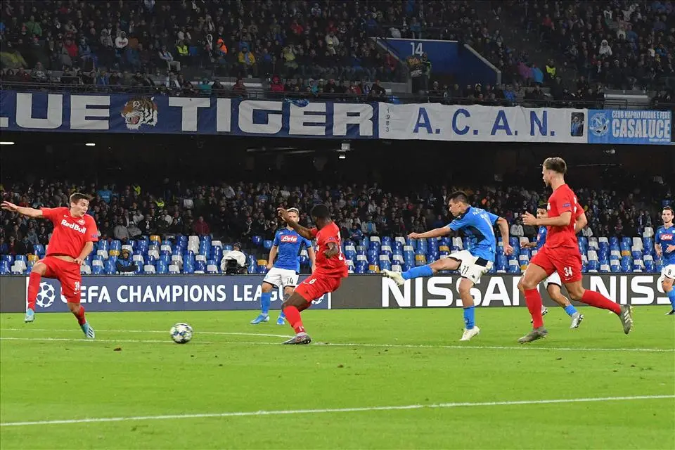 Napoli-Salisburgo 1-1, pagelle / Lozano coi fatti e Insigne con le parole: sono con Ancelotti Napoli-Salisburgo 1-1, pagelle / Lozano coi fatti e Insigne con le parole: sono con Ancelotti