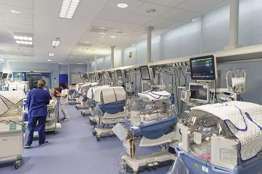 Il Fatto: Campania, 72 ventilatori polmonari inutilizzabili perché configurati in tedesco Il Fatto: Campania, 72 ventilatori polmonari inutilizzabili perché configurati in tedesco