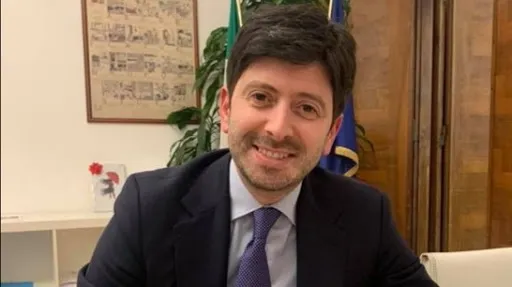 Il Cts e il ministro Speranza guidano la retromarcia sugli stadi aperti: «Sarebbe una pazzia» Il Cts e il ministro Speranza guidano la retromarcia sugli stadi aperti: «Sarebbe una pazzia»