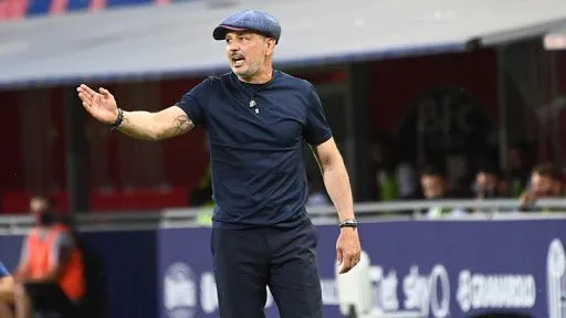 “Quella volta che alla Lazio tra Simeone e Fernando Couto stava finendo a coltellate” “Quella volta che alla Lazio tra Simeone e Fernando Couto stava finendo a coltellate”