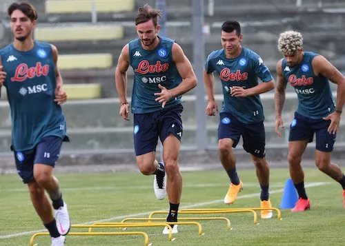 Spadafora: “Tamponi ai calciatori obbligatori solo 48 ore prima delle partite” Spadafora: “Tamponi ai calciatori obbligatori solo 48 ore prima delle partite”