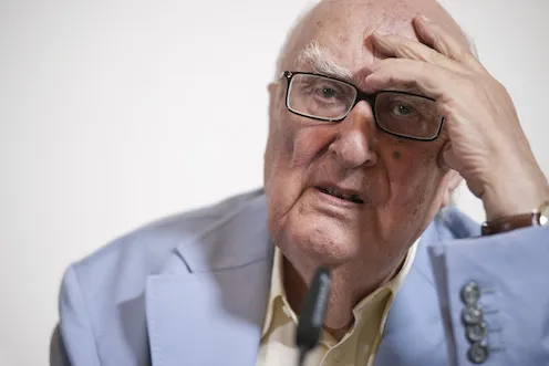Camilleri: «Preferisco rappresentare la mia Sicilia con le persone più che con i panorami» Camilleri: «Preferisco rappresentare la mia Sicilia con le persone più che con i panorami»