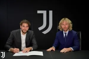 Locatelli per raccontare quanto è juventino mette la nonna in mezzo (VIDEO) item-thumbnail